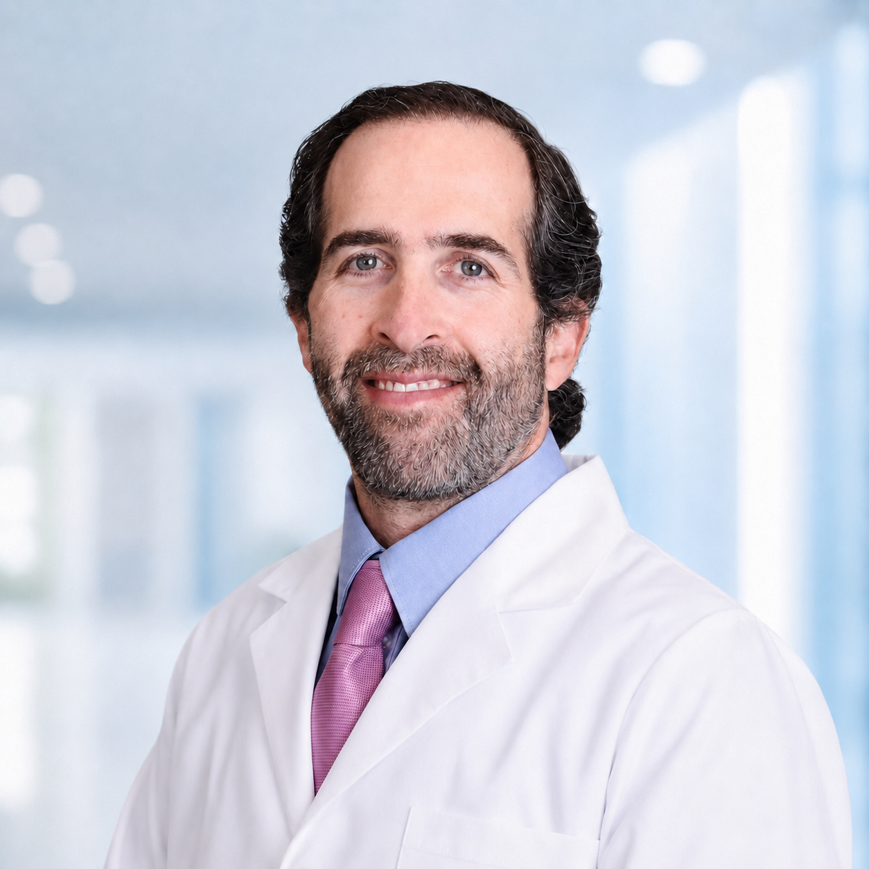 Dr. Carlos Fleitman, cirujano oculoplástico en Active Vision Center
